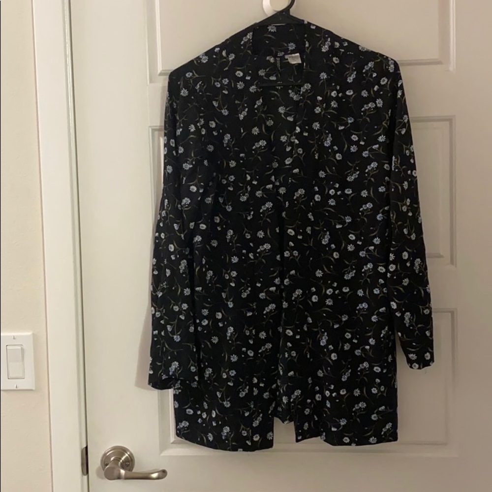 Floral lightweight and fresh tunic